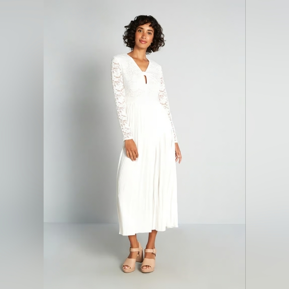 NWT Little Mistress Lacing Down the Aisle Maxi Dress Size 10
